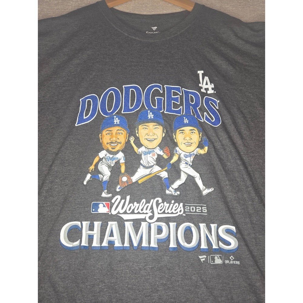 Los Angeles Dodgers 2025 World Series Champions Fanatics T-Shirt XL MLB Graphic - Picture 2 of 4